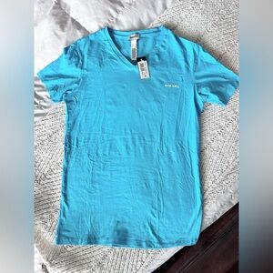 New with tags Diesel men’s medium T shirt. Paid $40